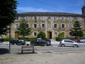 Magnifico edificio del antiguo hospital de San Pablo y San Lázaro, del siglo XVIII