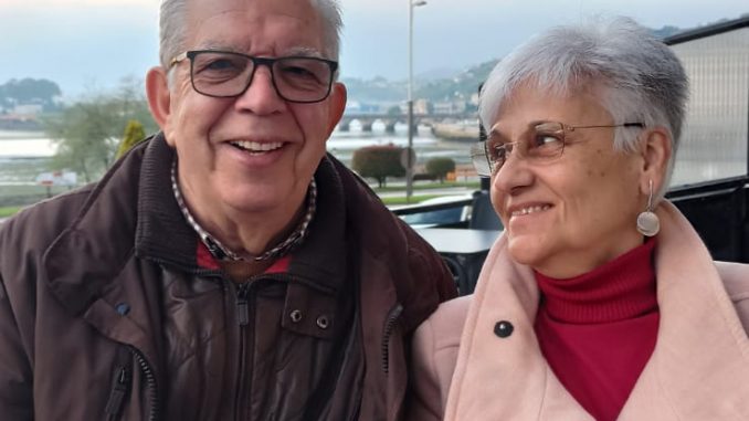 Ricardo y su esposa, Maika